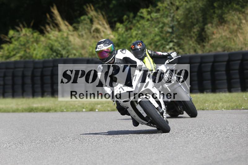 Archiv-2025/22 06.06.2025 DISCOVER the BIKE ADR/Race 3 rot/83